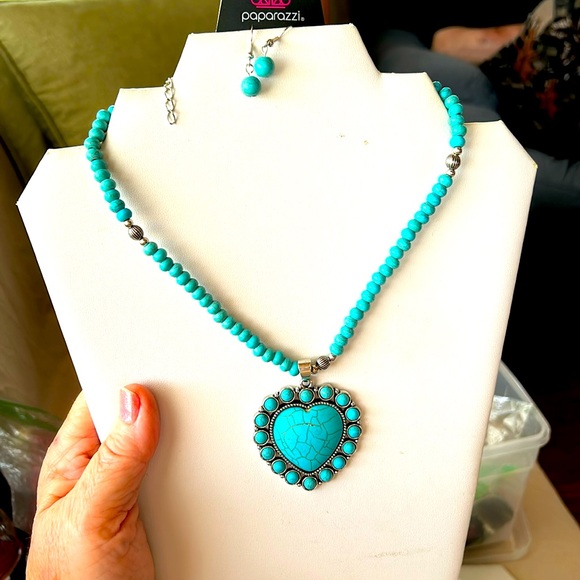 Turquoise heart necklace - Picture 1 of 3